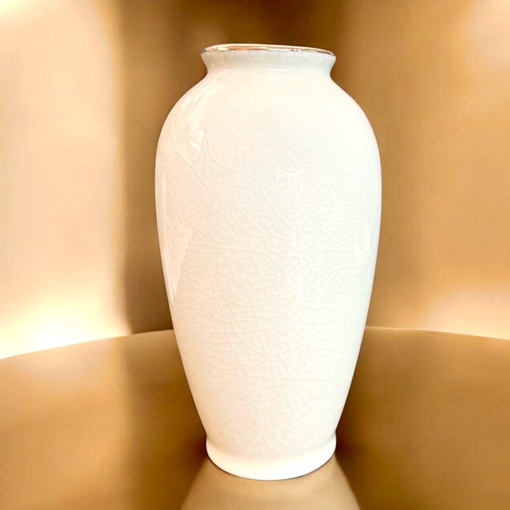 Vintage Japanese Satsuma Crackled Glaze Ceramic Vase - Picture 5 of 9